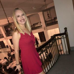 Meet your Posher, Camille